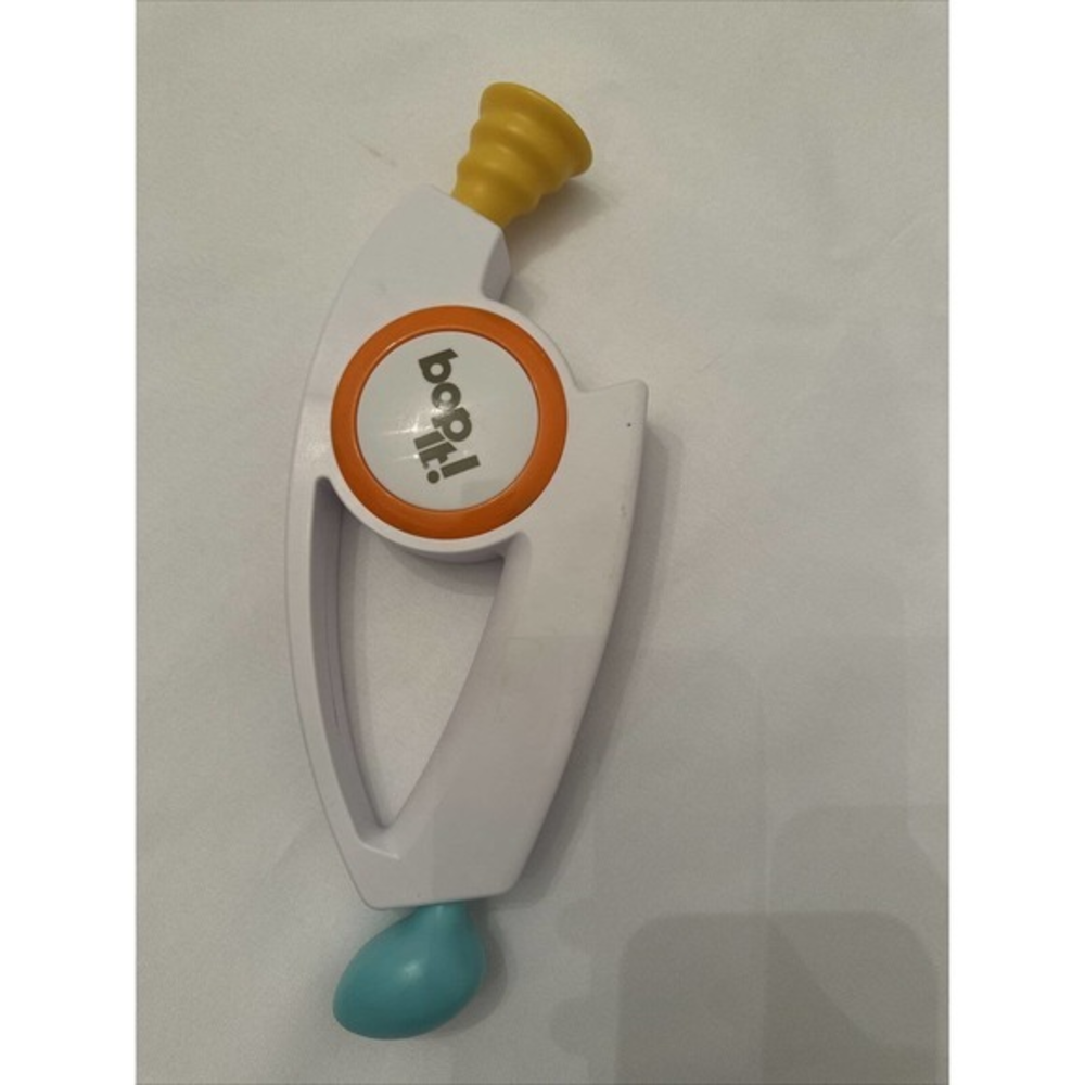 Talking Handheld Electronic Bop It‎ Game 2018 Hasbro Toy Game Sound Twist & Turn